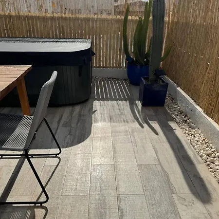 Jacuzzi Pdi Terraza Διαμέρισμα Πλάγια ντελ Ινγκλές
